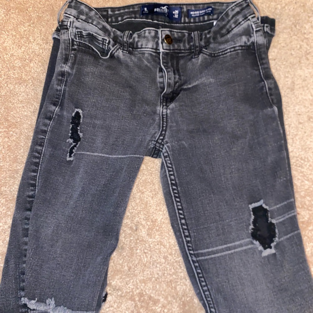 Hollister Black Distressed Ankle Jeans